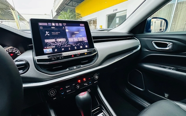 imagem-https://www.socarrao.com.br/sc-vehicle-images-prod/2991803/1785611767407-SU1HXzg0OTMuanBlZw.jpeg
