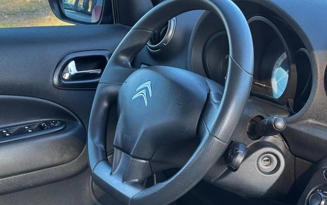 imagem-https://www.socarrao.com.br/sc-vehicle-images-prod/2991805/1787841030886-8332752_6_B_93316c49e6.jpeg