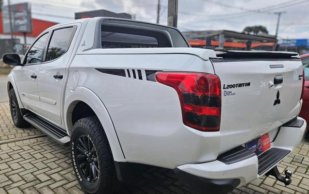 imagem-https://www.socarrao.com.br/sc-vehicle-images-prod/2991822/1788194744544-8326581_4_B_81bf31329d.jpeg