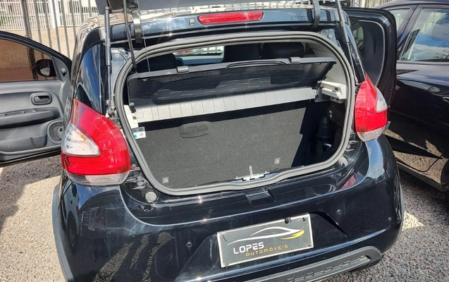 imagem-https://www.socarrao.com.br/sc-vehicle-images-prod/2991841/1785615074363-V2hhdHNBcHAgSW1hZ2UgMjAyNi0wNi0wOCBhdCAxMy41OS4wMCAoMSkuanBlZw.jpeg