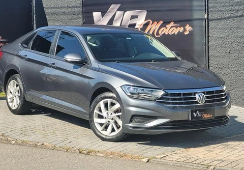 Volkswagen Jetta 2018 Cinza — foto 1 de 3