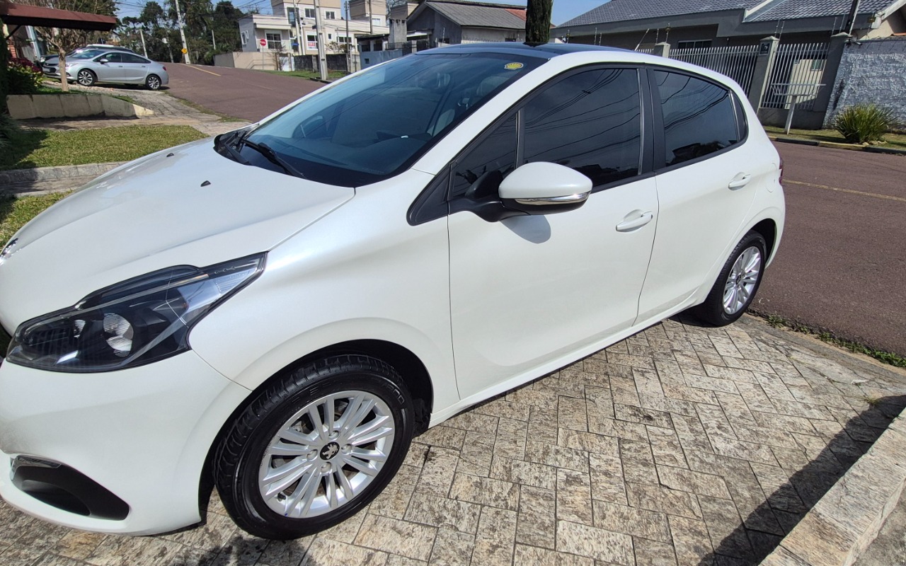 imagem-https://www.socarrao.com.br/sc-vehicle-images-prod/2992139/1785684680250-MTc4NTY4NDQwMTgyNTY3MjA5MTk1NzYzMzc5ODM0MjQuanBn.jpg