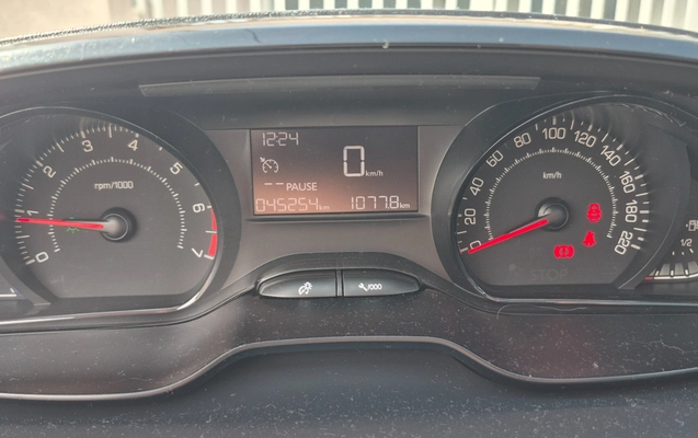 imagem-https://www.socarrao.com.br/sc-vehicle-images-prod/2992139/1785684681040-MTc4NTY4NDQ4MDE2OTI1NjUxMzA1MTY2ODIwOTY4NTIuanBn.jpg