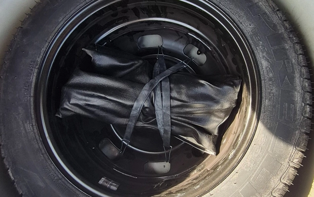 imagem-https://www.socarrao.com.br/sc-vehicle-images-prod/2992139/1785684681621-MTc4NTY4NDUxNzAwNDc2NzIxODkwMjk4NDYwNDc2MjIuanBn.jpg