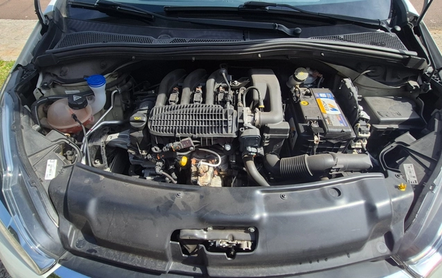 imagem-https://www.socarrao.com.br/sc-vehicle-images-prod/2992139/1785684682412-MTc4NTY4NDYyMzQxMDQ2NzM4OTQzNzgwOTA5NzMwMjUuanBn.jpg