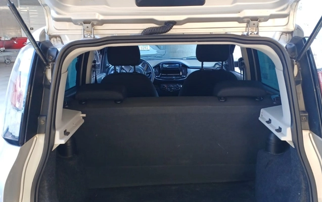 imagem-https://www.socarrao.com.br/sc-vehicle-images-prod/2998853/1785683018621-V2hhdHNBcHAgSW1hZ2UgMjAyNi0wOC0wMiBhdCAxMS41Mi41MSAoMSkuanBlZw.jpeg