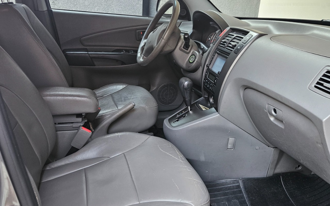 imagem-https://www.socarrao.com.br/sc-vehicle-images-prod/3002042/1785712948320-MjAyNjA4MDJfMTIxMTIwLmpwZw.jpg