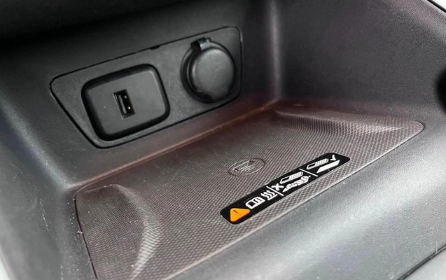 imagem-https://www.socarrao.com.br/sc-vehicle-images-prod/3002703/1787584130578-8320235_23_B_feb97ee2a9.jpeg