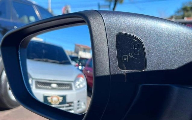 imagem-https://www.socarrao.com.br/sc-vehicle-images-prod/3002703/1787584130579-8320235_6_B_2b638e2fcb.jpeg