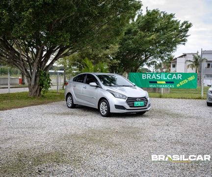 Hyundai HB20S 2017 Prata — foto 1 de 3