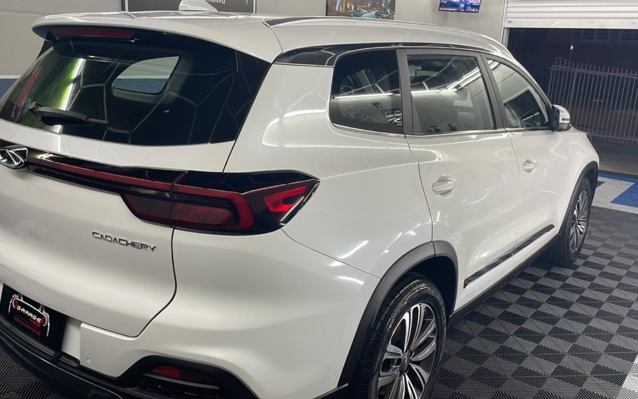 imagem-https://www.socarrao.com.br/sc-vehicle-images-prod/3002716/1790647241625-VHJhc2VpcmEgZGlyZWl0YSBmZWNoYWRhLmpwZWc.jpeg