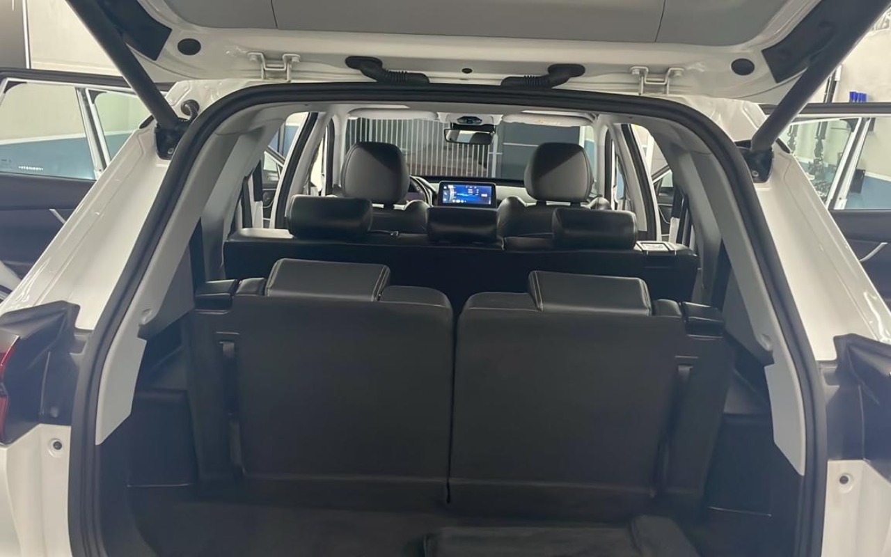 imagem-https://www.socarrao.com.br/sc-vehicle-images-prod/3002716/1790647243051-VHJhc2VpcmEgNyBsdWdhcmVzLmpwZWc.jpeg