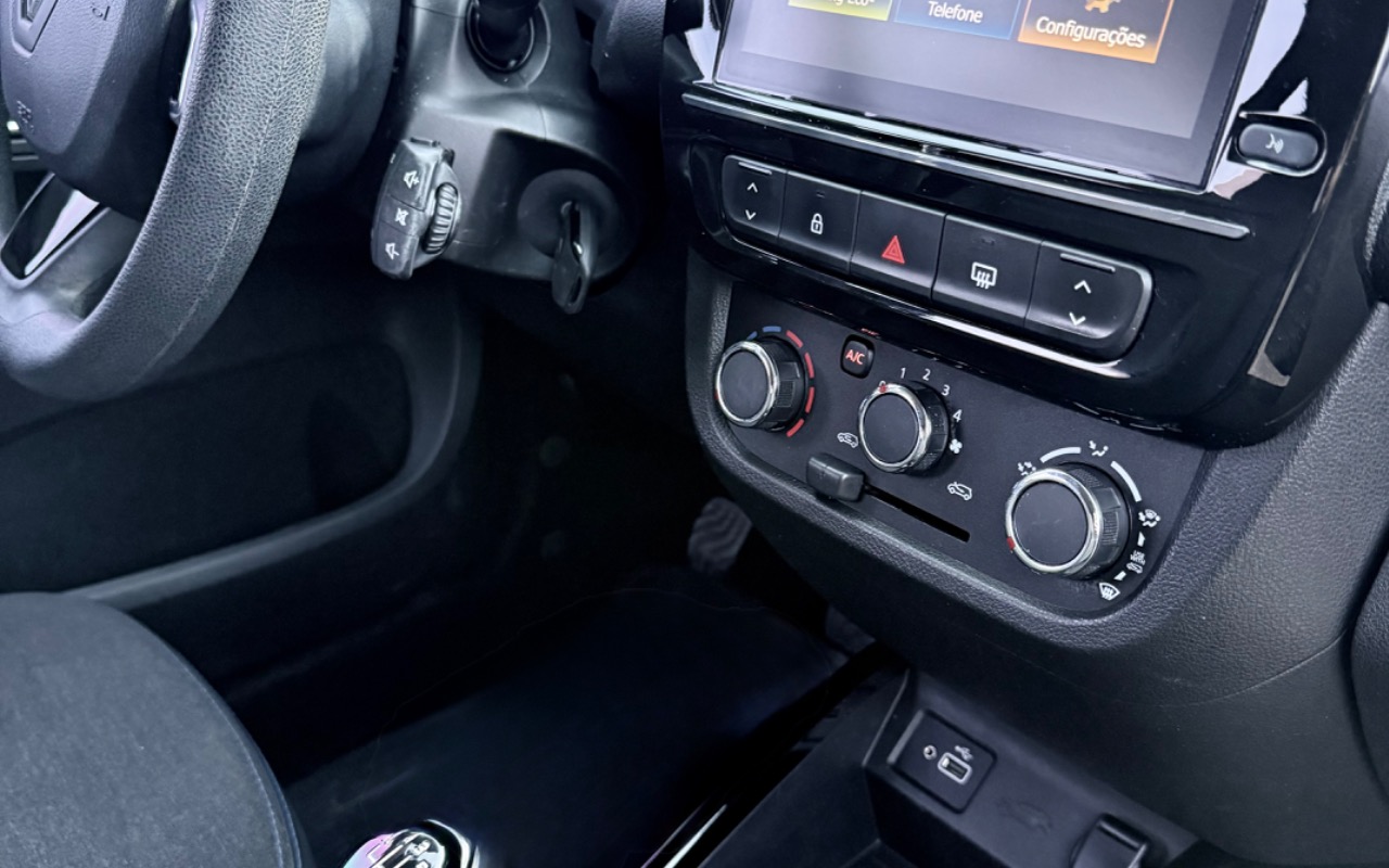 imagem-https://www.socarrao.com.br/sc-vehicle-images-prod/3002741/1785728218218-SU1HXzMwNTYuanBlZw.jpeg