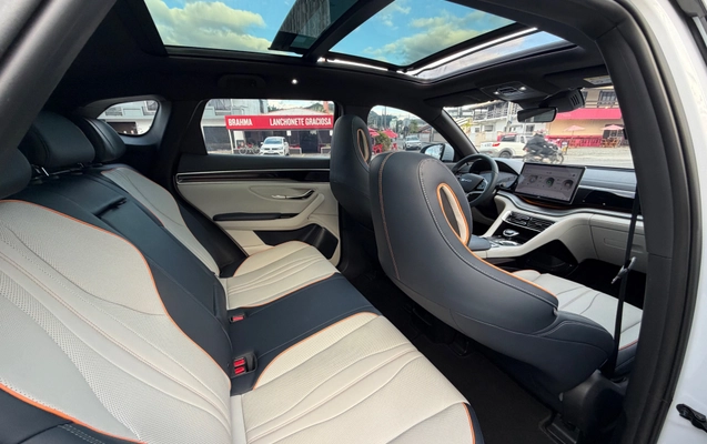 imagem-https://www.socarrao.com.br/sc-vehicle-images-prod/3004972/1788377755113-5b934f15d49942ea9f20b14865fef52f_1785736148128.jpg