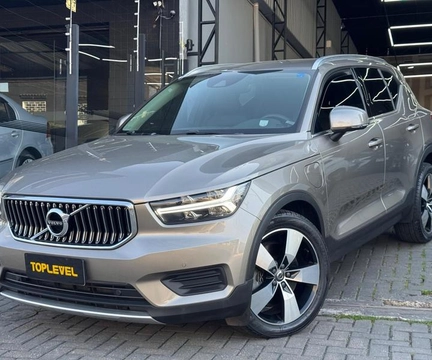 Volvo XC40 2022 Cinza — foto 1 de 3