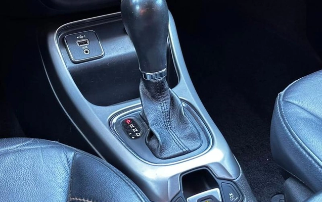 imagem-https://www.socarrao.com.br/sc-vehicle-images-prod/3010466/1789394799157-8338258_2_B_3f588b23c2.jpeg