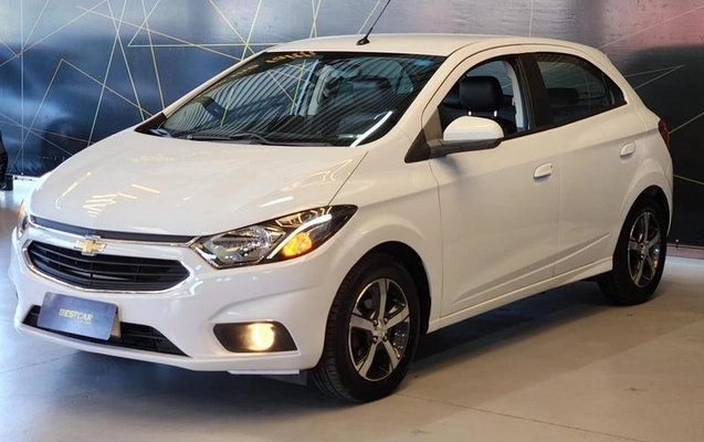 imagem-https://www.socarrao.com.br/sc-vehicle-images-prod/3010495/1789588307865-8270901_19_B_084f46c071.jpeg