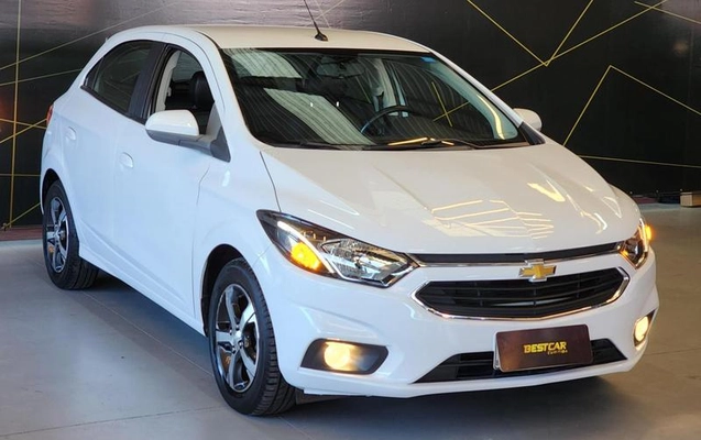 imagem-https://www.socarrao.com.br/sc-vehicle-images-prod/3010495/1789588307869-8270901_22_B_d56dd3c91f.jpeg
