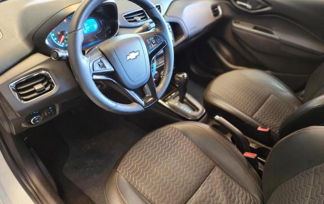 imagem-https://www.socarrao.com.br/sc-vehicle-images-prod/3010495/1789588307875-8270901_9_B_d99d09fea0.jpeg