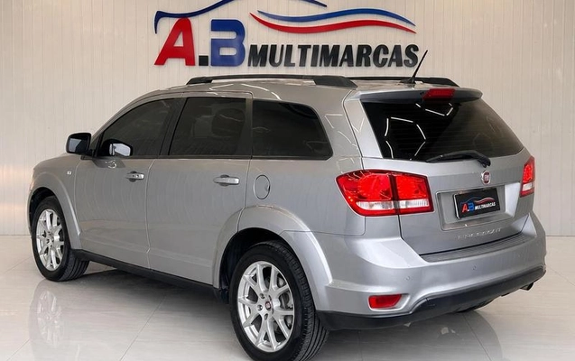 imagem-https://www.socarrao.com.br/sc-vehicle-images-prod/3010780/1788188583017-8331855_17_B_2c9d9cdf3c.jpeg