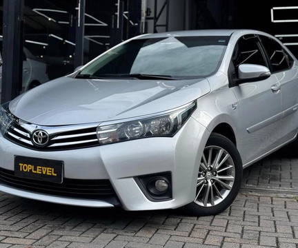 Toyota Corolla 2016 Prata — foto 1 de 3