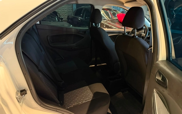 imagem-https://www.socarrao.com.br/sc-vehicle-images-prod/3010851/1785760565443-iZ5Ao8po1DeImoAoayk0haXzxdMbWrcJ.jpg
