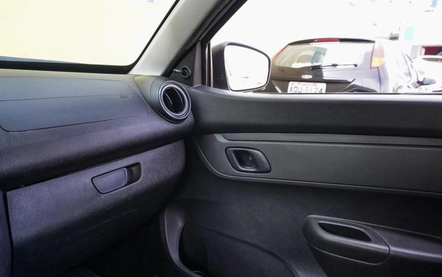 imagem-https://www.socarrao.com.br/sc-vehicle-images-prod/3011214/1787331901136-8336983_16_B_786fdc33a5.jpeg