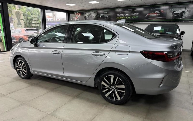imagem-https://www.socarrao.com.br/sc-vehicle-images-prod/3011477/1787752806895-8292656_3_B_c1740e0086.jpeg