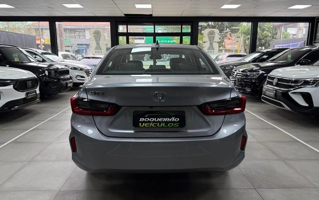 imagem-https://www.socarrao.com.br/sc-vehicle-images-prod/3011477/1787752806896-8292656_4_B_6aec6dceac.jpeg