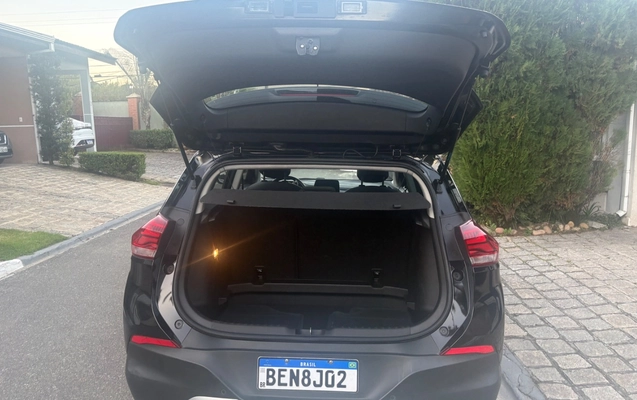 imagem-https://www.socarrao.com.br/sc-vehicle-images-prod/3011578/1785763297391-SU1HXzEyMDEuanBlZw.jpeg