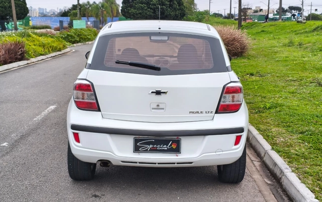 imagem-https://www.socarrao.com.br/sc-vehicle-images-prod/3011715/1785762977303-V2hhdHNBcHAgSW1hZ2UgMjAyNi0wOC0wMSBhdCAxMC4yMS4zOS5qcGVn.jpeg