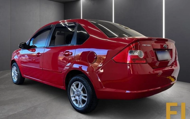 imagem-https://www.socarrao.com.br/sc-vehicle-images-prod/3011767/1790010206635-8301538_15_B_c1579f2730.jpeg