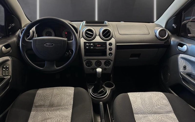 imagem-https://www.socarrao.com.br/sc-vehicle-images-prod/3011767/1790010206638-8301538_9_B_a9da36a19c.jpeg