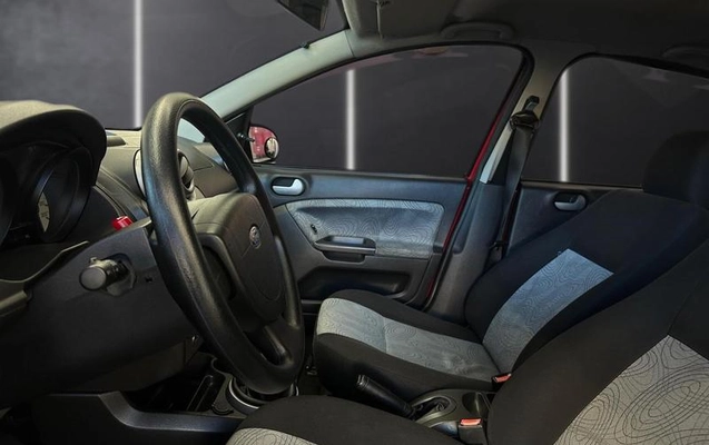 imagem-https://www.socarrao.com.br/sc-vehicle-images-prod/3011767/1790010206642-8301538_12_B_5a66a5f665.jpeg