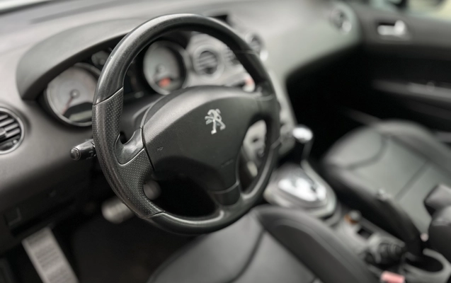 imagem-https://www.socarrao.com.br/sc-vehicle-images-prod/3012076/1785763899258-1_080735.jpg
