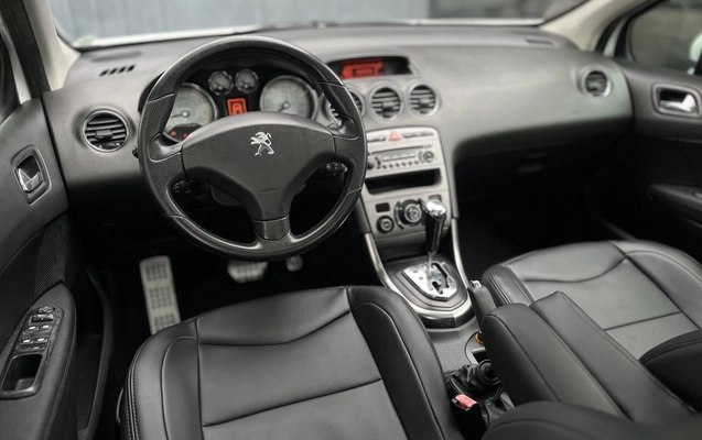 imagem-https://www.socarrao.com.br/sc-vehicle-images-prod/3012076/1785763899261-1_080737.jpg