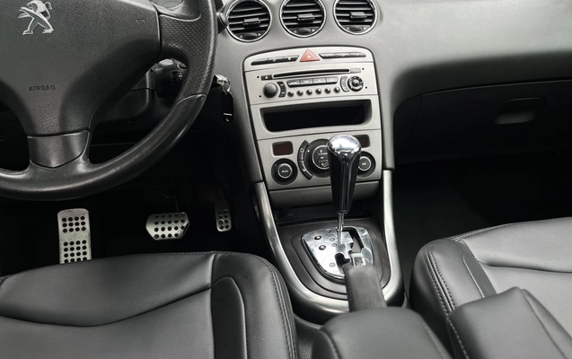imagem-https://www.socarrao.com.br/sc-vehicle-images-prod/3012076/1785763899262-1_080739.jpg