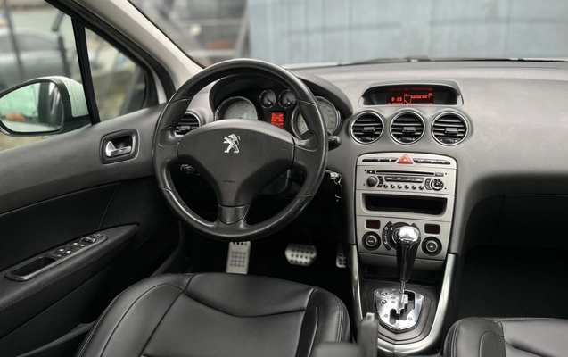 imagem-https://www.socarrao.com.br/sc-vehicle-images-prod/3012076/1785763899263-1_080741.jpg