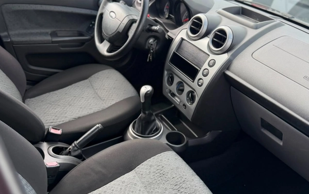 imagem-https://www.socarrao.com.br/sc-vehicle-images-prod/3012109/1785763983640-NDA0ZjcwZGItM2Y2ZC00NzZkLTg0MTYtMWUzMjIxOWNkYWRlLmpmaWY.jfif