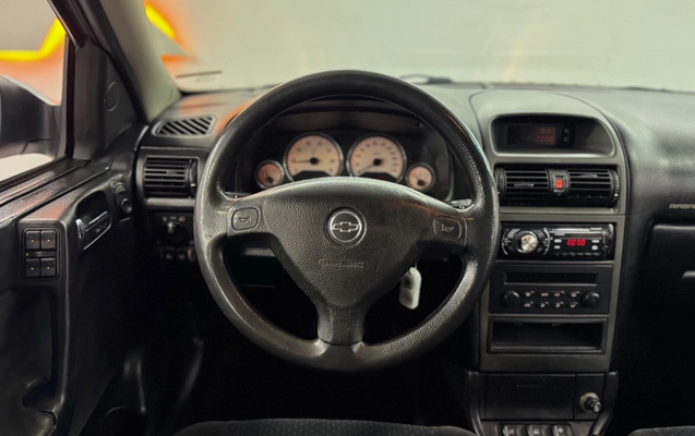 imagem-https://www.socarrao.com.br/sc-vehicle-images-prod/3012300/1785764503195-58dd54c0-91a2-455d-a2d4-bf86e3effcc9.jpg