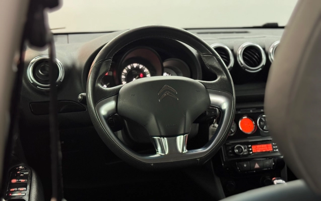 imagem-https://www.socarrao.com.br/sc-vehicle-images-prod/3012317/1785947086130-3f57bb39-a5a9-47c5-bda9-de068bc47d42.jpg
