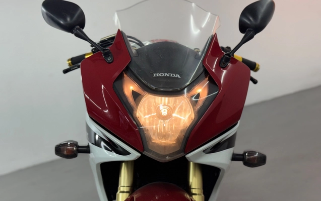 imagem-https://www.socarrao.com.br/sc-vehicle-images-prod/3012318/1785764513043-bdd157f8-36b2-4ce3-b737-2d523e366f36.jpg