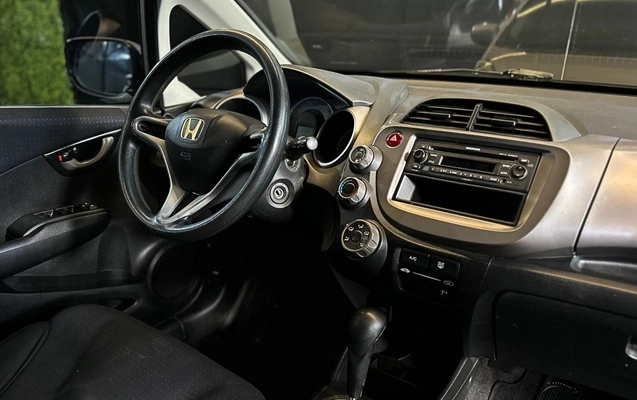 imagem-https://www.socarrao.com.br/sc-vehicle-images-prod/3012708/1785765548461-9_055855.jpg