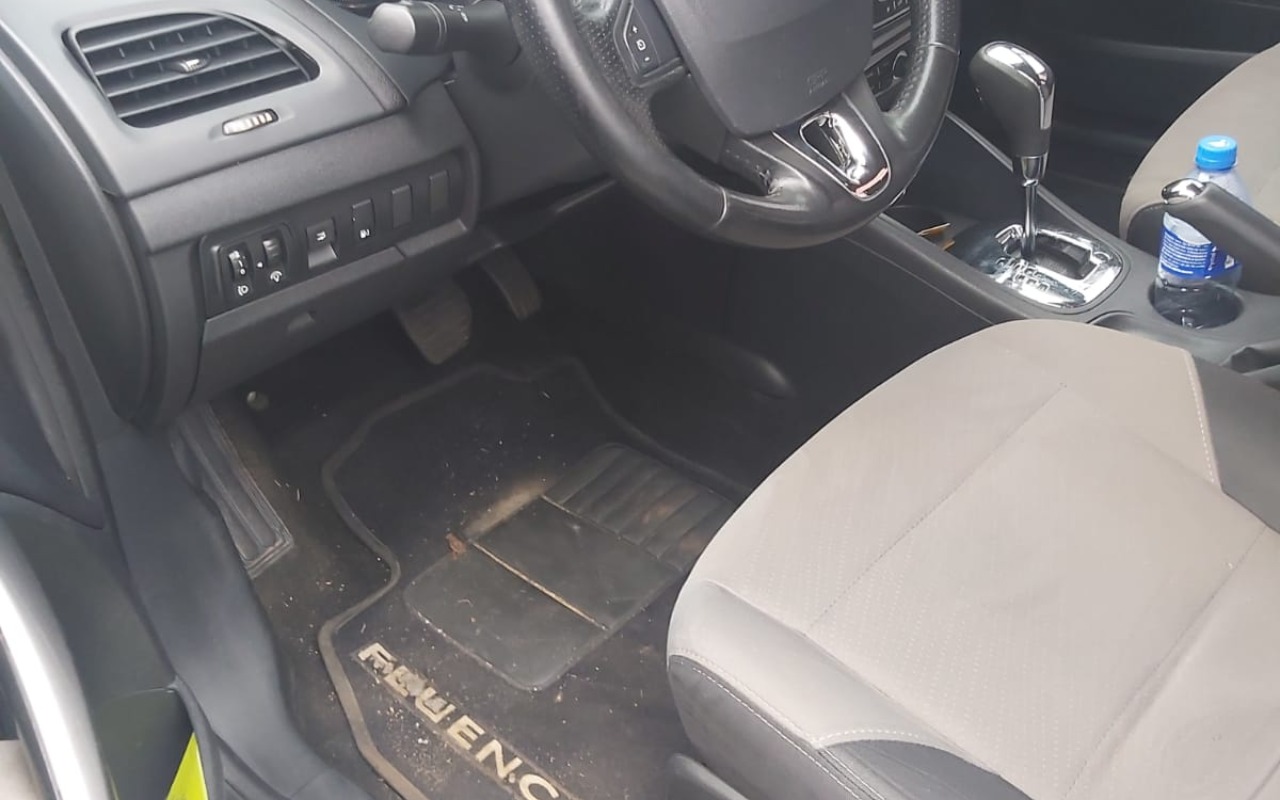 imagem-https://www.socarrao.com.br/sc-vehicle-images-prod/3012720/1785765586292-V2hhdHNBcHAgSW1hZ2UgMjAyNi0wNy0zMSBhdCAwNy41Mi4yMSAoOSkuanBlZw.jpeg