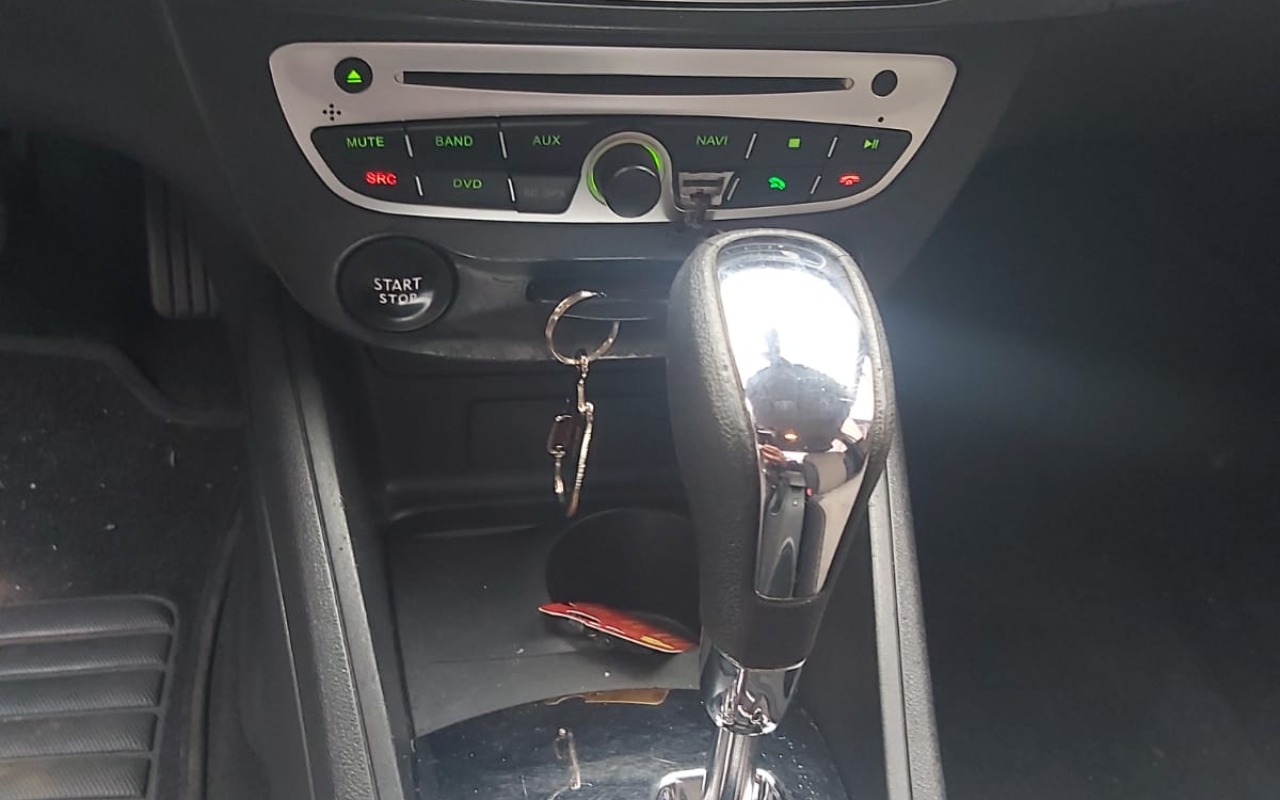 imagem-https://www.socarrao.com.br/sc-vehicle-images-prod/3012720/1785765586800-V2hhdHNBcHAgSW1hZ2UgMjAyNi0wNy0zMSBhdCAwNy41Mi4yMSAoMTcpLmpwZWc.jpeg