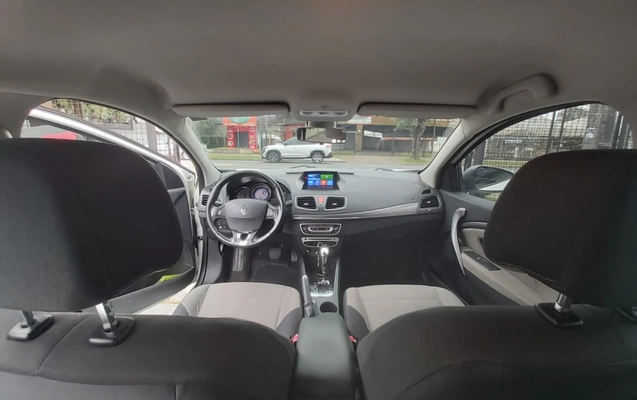 imagem-https://www.socarrao.com.br/sc-vehicle-images-prod/3012720/1785765586851-V2hhdHNBcHAgSW1hZ2UgMjAyNi0wNy0zMSBhdCAwNy41Mi4yMSAoMTgpLmpwZWc.jpeg