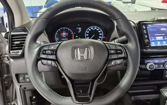 imagem-https://www.socarrao.com.br/sc-vehicle-images-prod/3012877/1789647707817-8341397_19_B_566e9ae47a.jpeg