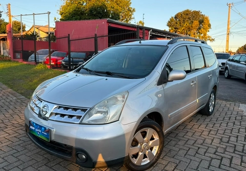 Nissan LIVINA 2010 Prata — foto 1 de 3