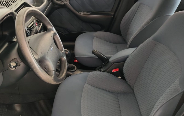 imagem-https://www.socarrao.com.br/sc-vehicle-images-prod/3013149/1785767624391-OWMxZDM2NTQtNmRhZi00Yjg5LTljNjYtMmI2ZWYxMGRjYzJjLmpwZw.jpg