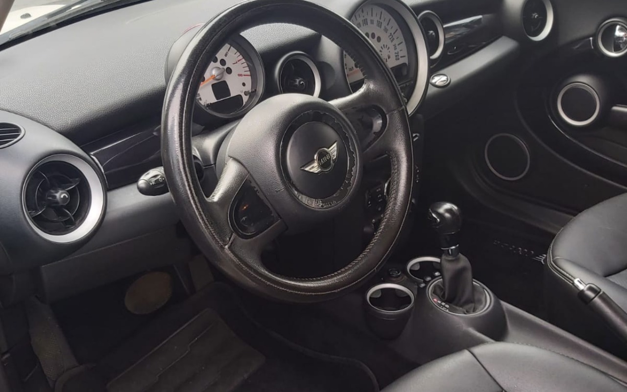 imagem-https://www.socarrao.com.br/sc-vehicle-images-prod/3013527/1785767929911-V2hhdHNBcHAgSW1hZ2UgMjAyNi0wNy0wNCBhdCAxMi4xMS4xMCAoMikuanBlZw.jpeg